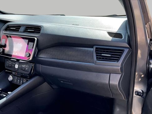Certified 2021 Nissan Leaf SL Plus FWD image 17