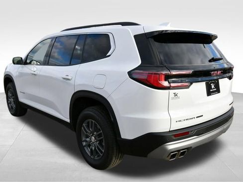 Used 2025 GMC Acadia Elevation w/ LPO, Floor Liner Package AWD/4WD image 5
