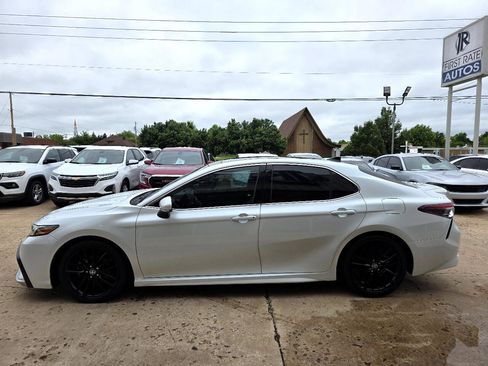 Used 2021 Toyota Camry XSE w/ Navigation Package image 4