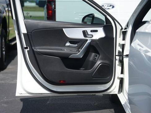 Used 2020 Mercedes-Benz A 220 image 31