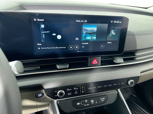 New 2026 Kia Carnival EX FWD image 23