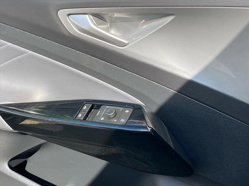 Used 2023 Volkswagen ID.4 Pro S image 18