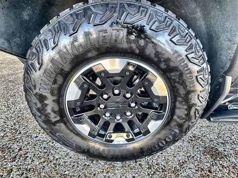 Certified 2024 GMC Hummer EV 3X w/ Extreme Off-Road Package image 32