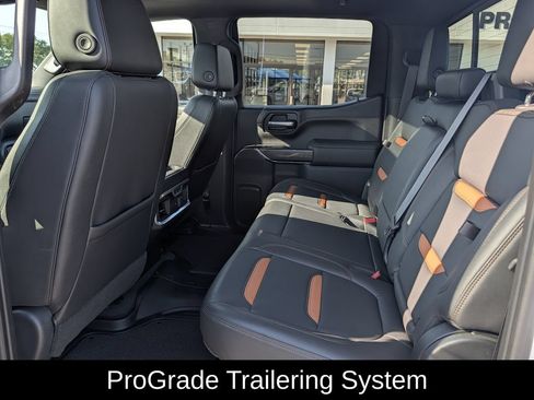 Used 2021 GMC Sierra 1500 AT4 w/ AT4 Value Package AWD/4WD image 29