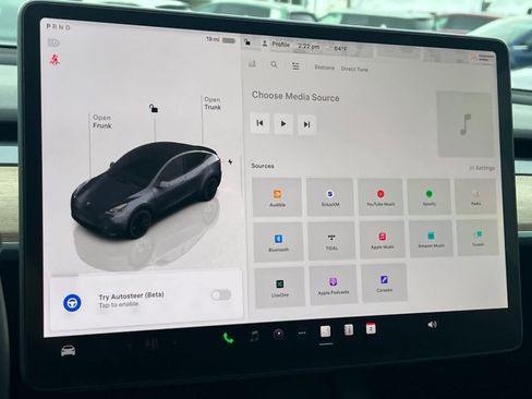 Used 2022 Tesla Model Y Performance image 19