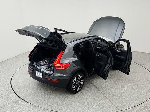 New 2026 Volvo XC40 B5 Plus w/ Protection Package Premier AWD/4WD image 40
