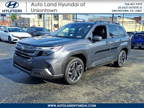 Used 2025 Subaru Forester Limited AWD/4WD image 1