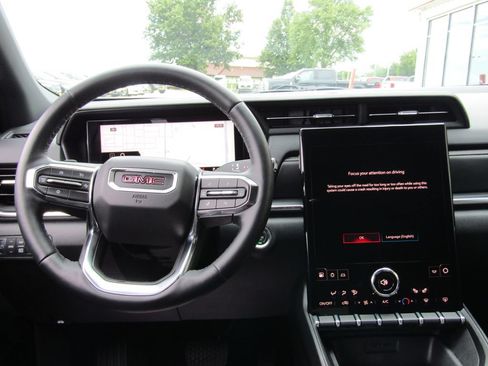 Used 2025 GMC Terrain Elevation AWD/4WD image 5