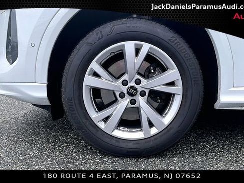 Used 2025 Audi Q5 Premium w/ Convenience Package AWD/4WD image 8