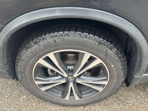 Used 2017 Nissan Rogue SL AWD/4WD image 25