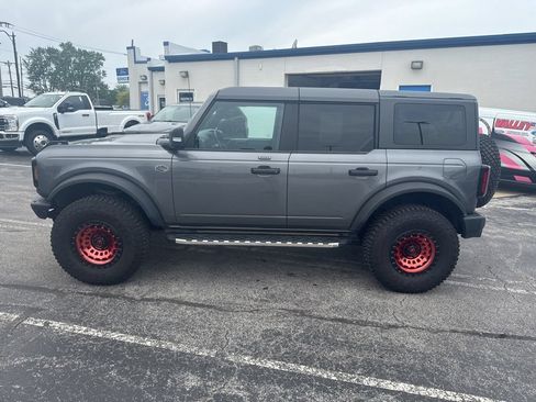 Used 2023 Ford Bronco Wildtrak AWD/4WD image 14