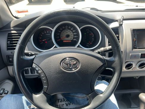 Used 2006 Toyota Tacoma PreRunner image 20