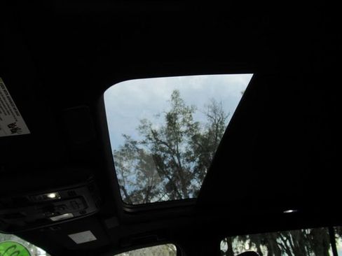 Used 2022 Cadillac Escalade ESV Sport w/ Touring Package image 16