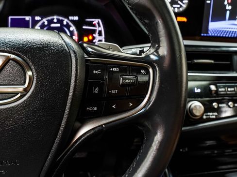 Used 2022 Lexus ES 350 w/ Accessory Package FWD image 36
