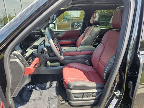 Used 2026 INFINITI QX80 Autograph w/ Premium Cargo Package AWD/4WD image 23