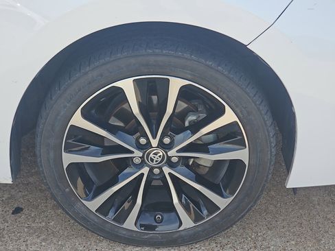 Used 2019 Toyota Corolla SE image 13