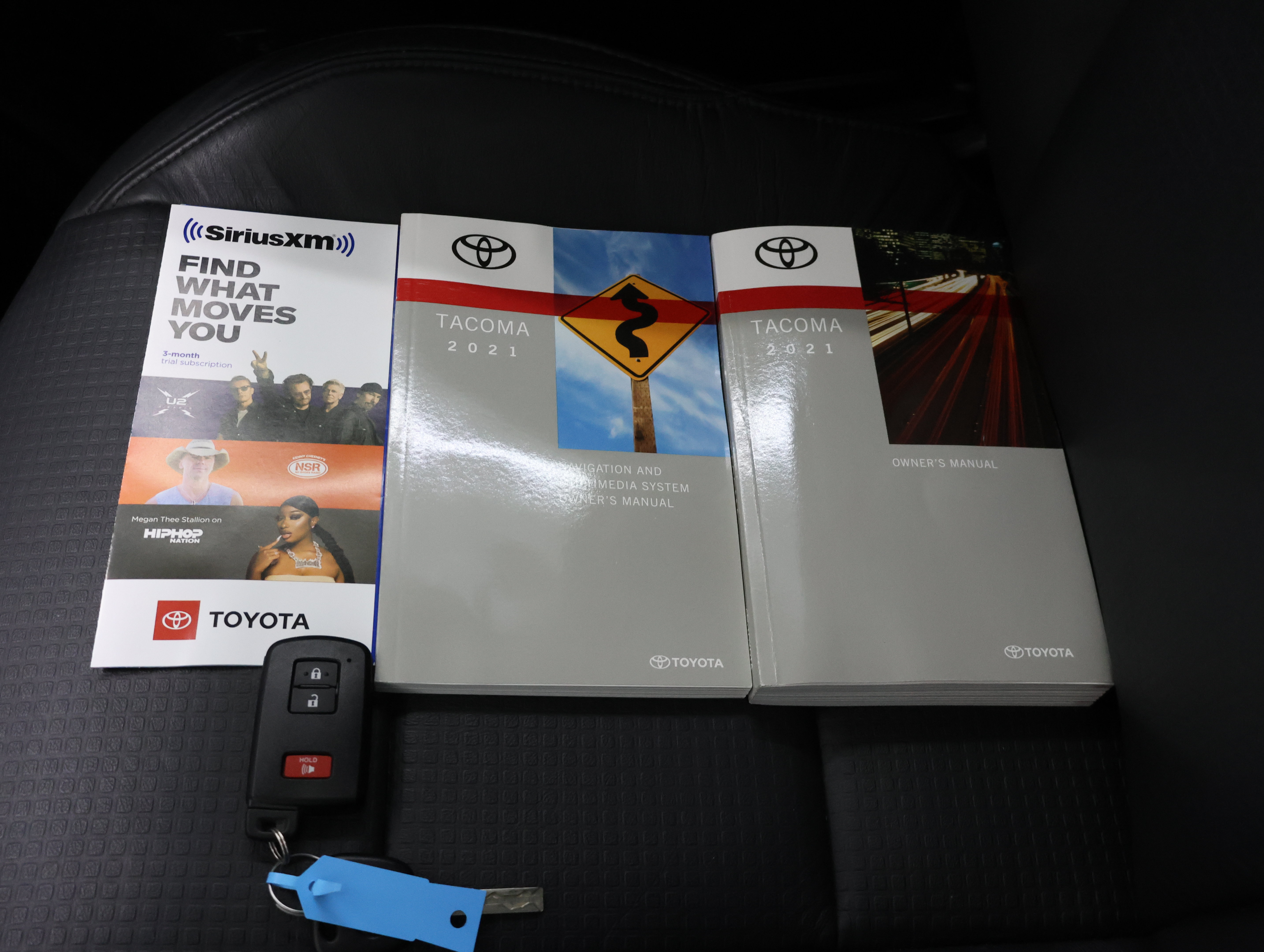 Used 2021 Toyota Tacoma TRD Off-Road w/ TRD Premium Off Road Package AWD/4WD image 59