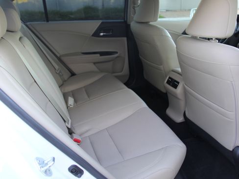 Used 2015 Honda Accord EX-L image 29