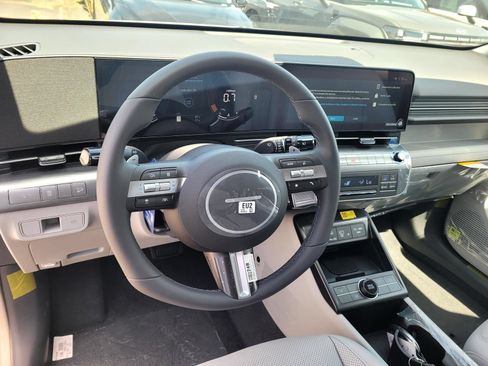 New 2026 Hyundai Kona SEL Premium FWD image 9
