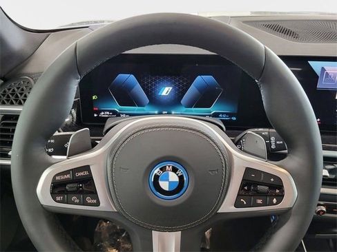 New 2026 BMW X5 xDrive50e w/ Executive Package image 9