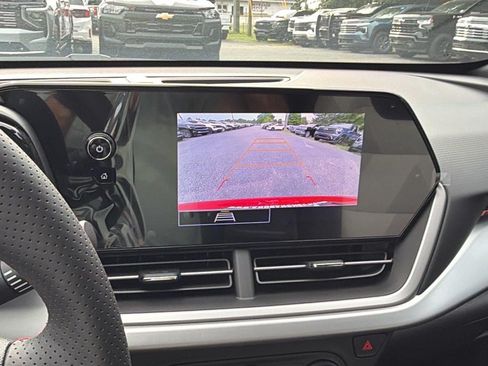 New 2026 Chevrolet Trax RS w/ Sunroof Package FWD image 28