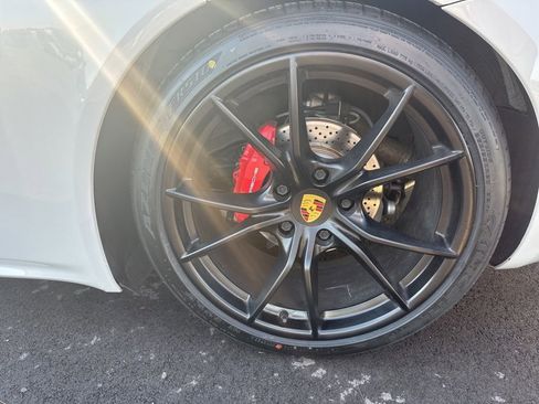 Used 2018 Porsche 718 Cayman S RWD image 5
