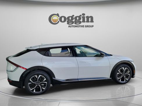 Used 2023 Kia EV6 Wind w/ Wind Technology Package image 4