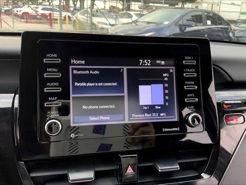 Used 2024 Toyota Camry LE FWD image 31
