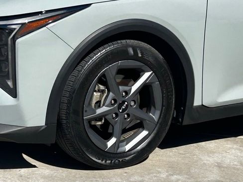 Used 2025 Kia K4 LXS image 4