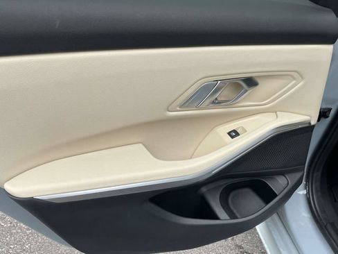 Used 2023 BMW M340i RWD image 7