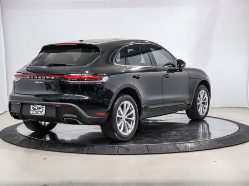 Used 2024 Porsche Macan AWD/4WD image 4