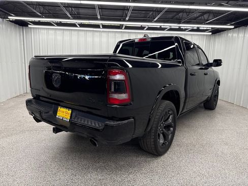 Used 2020 RAM 1500 Limited w/ Black Appearance Package AWD/4WD image 5