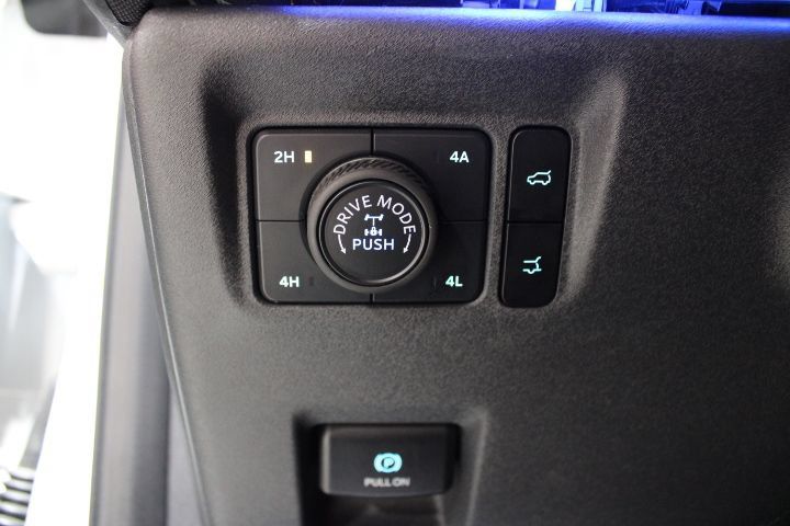 Used 2025 Ford Expedition Tremor AWD/4WD image 43