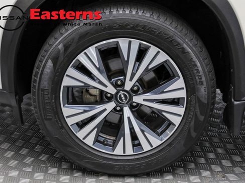 Used 2022 Nissan Rogue SV w/ SV Premium Package image 62