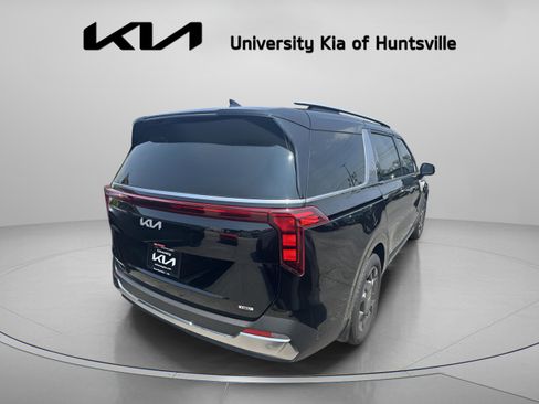New 2025 Kia Carnival SX FWD image 8