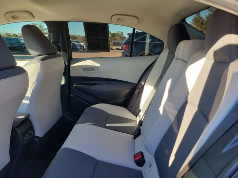 Certified 2025 Toyota Corolla LE image 15