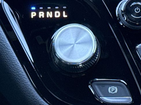 New 2026 Chrysler Pacifica Select w/ S Appearance Package image 27