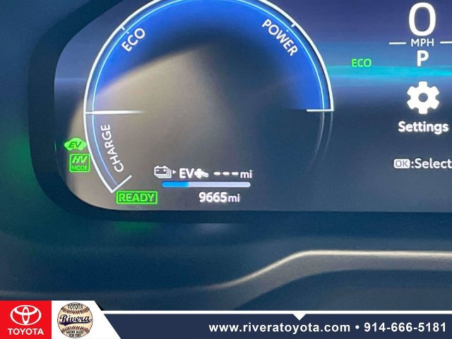 Certified 2025 Toyota RAV4 XSE w/ Premium Package AWD/4WD image 27