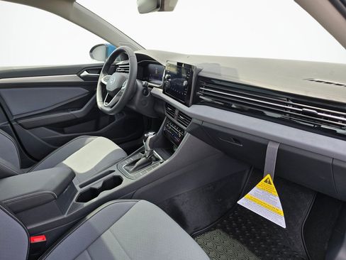 New 2026 Volkswagen Jetta SE FWD image 43