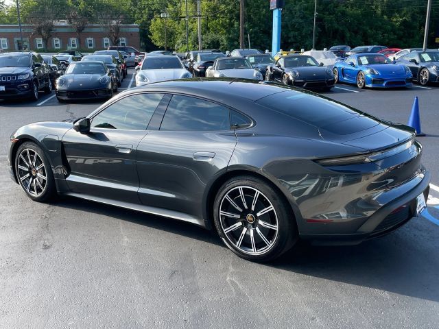 Used 2021 Porsche Taycan RWD image 8