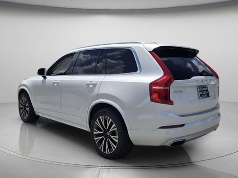 Used 2021 Volvo XC90 T5 Momentum w/ Protection Package Premier FWD image 7