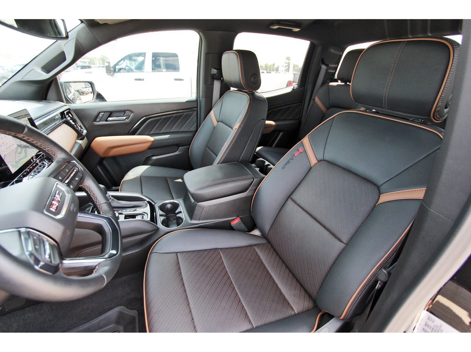 Used 2026 GMC Canyon AT4 w/ AT4 Premium Package AWD/4WD image 34