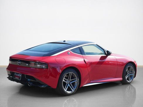 New 2026 Nissan Z Performance w/ Floor Mat Package RWD image 2