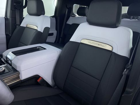 Certified 2024 GMC Hummer EV 3X image 10