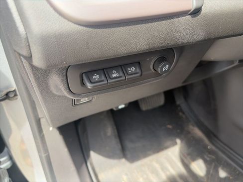 Certified 2023 GMC Terrain AT4 w/ Tech Package AWD/4WD image 19