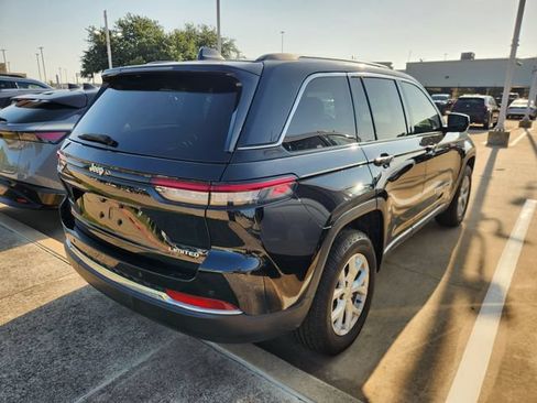 Used 2023 Jeep Grand Cherokee Limited w/ Trailer Tow Prep Group (B) RWD image 6