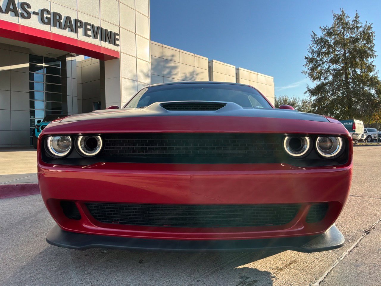 Used 2016 Dodge Challenger SRT Hellcat RWD image 3