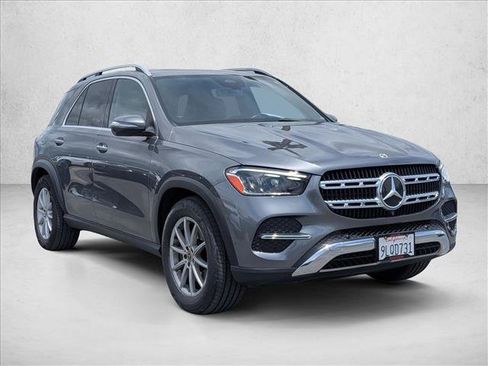 Used 2024 Mercedes-Benz GLE 450e 4MATIC image 3