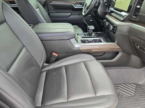 Certified 2026 Chevrolet Silverado 1500 RST AWD/4WD image 15