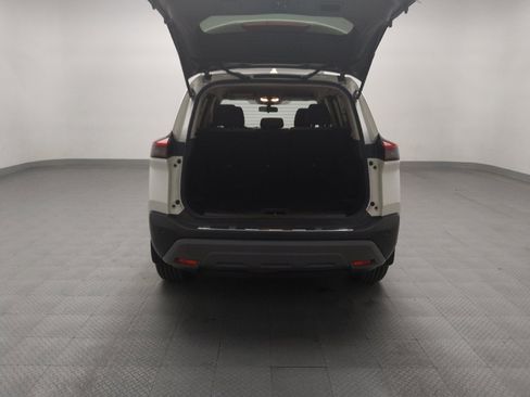 Used 2023 Nissan Rogue SV image 29